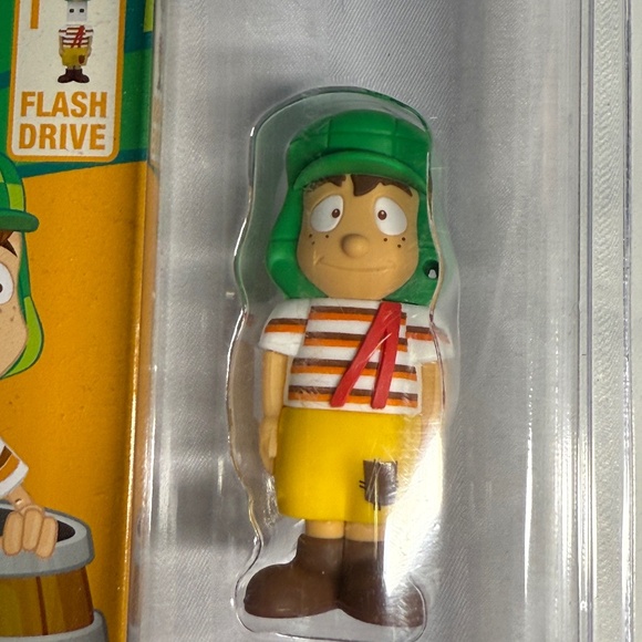 The Iconic "El Chavo" 8GB Flash Drive - Picture 4 of 4